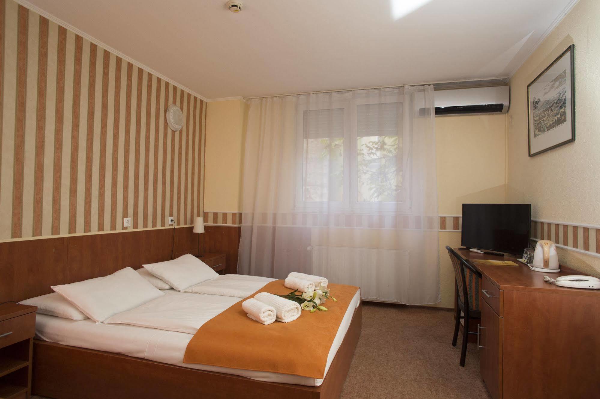 Atlantic Hotel Budapest Luaran gambar