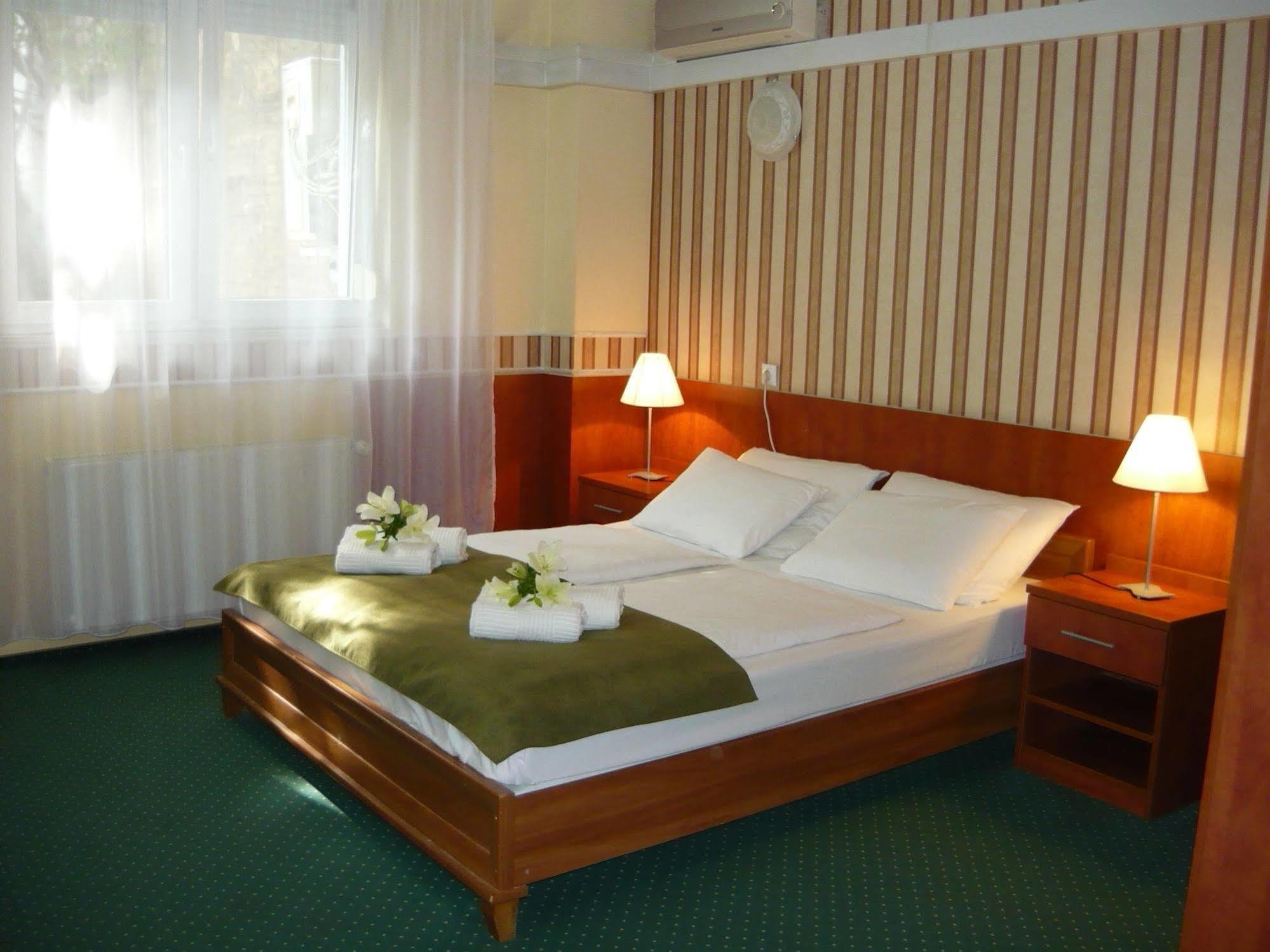 Atlantic Hotel Budapest Luaran gambar