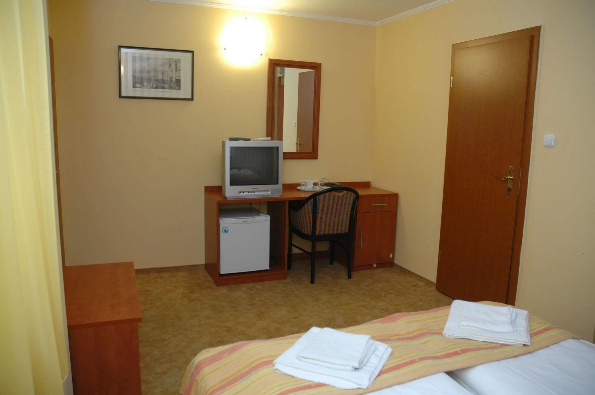 Atlantic Hotel Budapest Luaran gambar